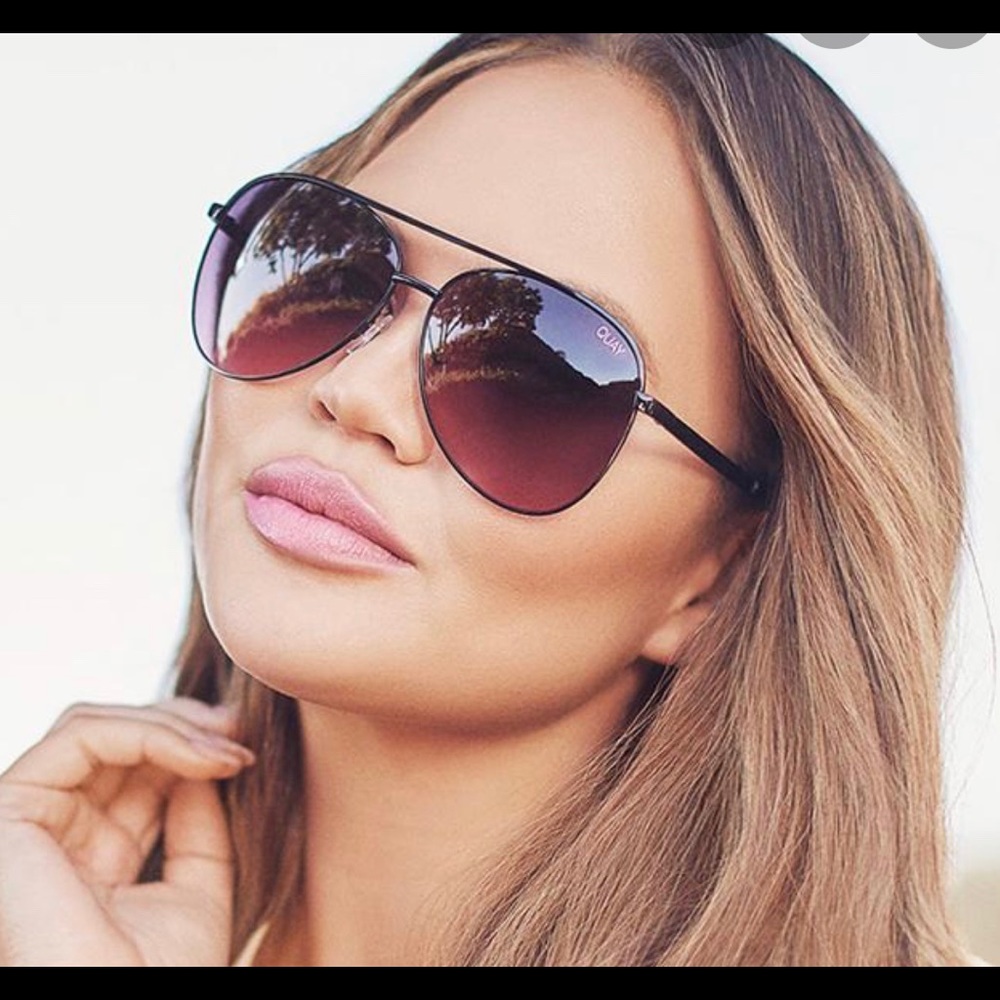 *BRAND NEW*QUAY AUSTRALIA VIVIENNE MINI SUNGLASSES